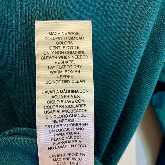 NWT Chico’s Smooth Karina Shirttail Top Goddess Green Size 0 - Picture 7 of 8